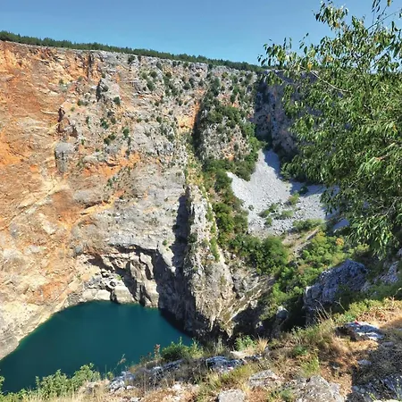 I Tatil Evi Zmijavci