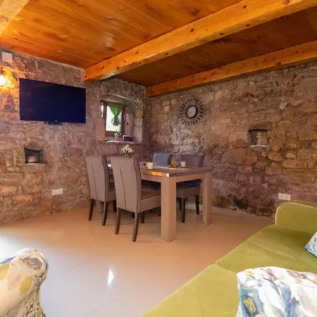 Tatil Evi I *